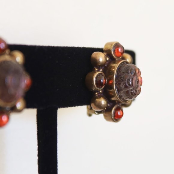 Stephen Dweck Carved Natural Quartz and Carnelian Earrings in Bronze - Picture 3 of 10